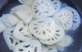 凉拌藕片怎么做