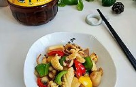 墨鱼炒菜椒怎么做
