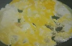 香辣豆蒜丝瓜蛋怎么做