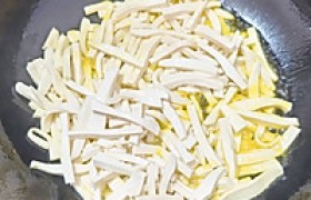 豆腐丝炒肉怎么做
