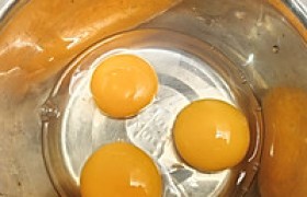 丝瓜炒鸭蛋怎么做