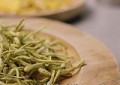 金银花椰菊养生山药包怎么做